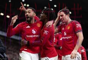 英超-姆伯莫破门多尔古建功 曼联2-0完胜曼城